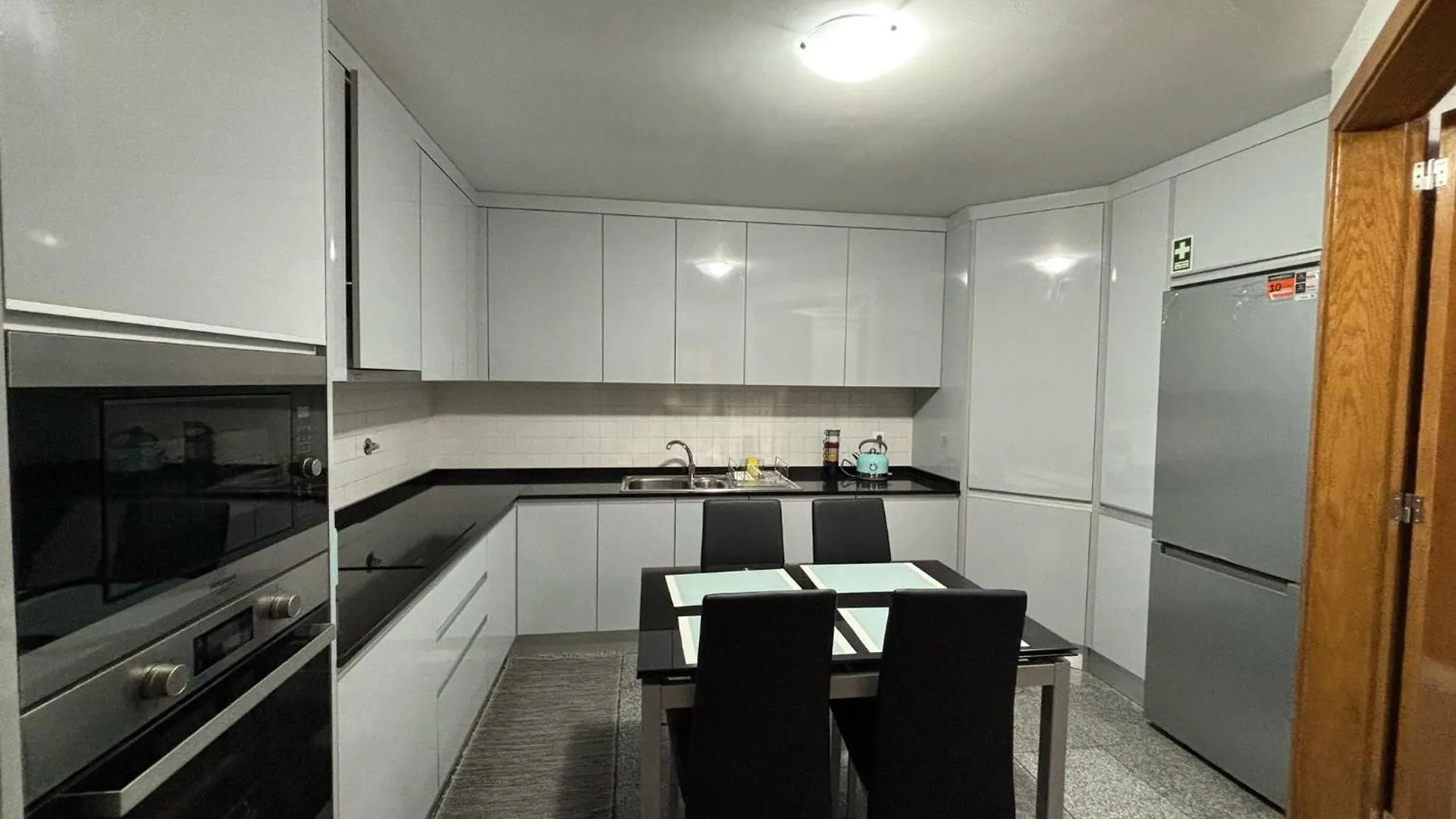Vista Praia Apartment Funchal